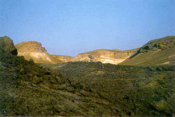 A view of the mountain from one of the access trails (The Riddle of Mount Sinai : Archaeological Discoveries at Har Karkom)